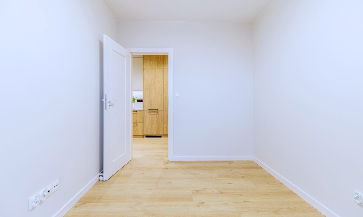 230351_3