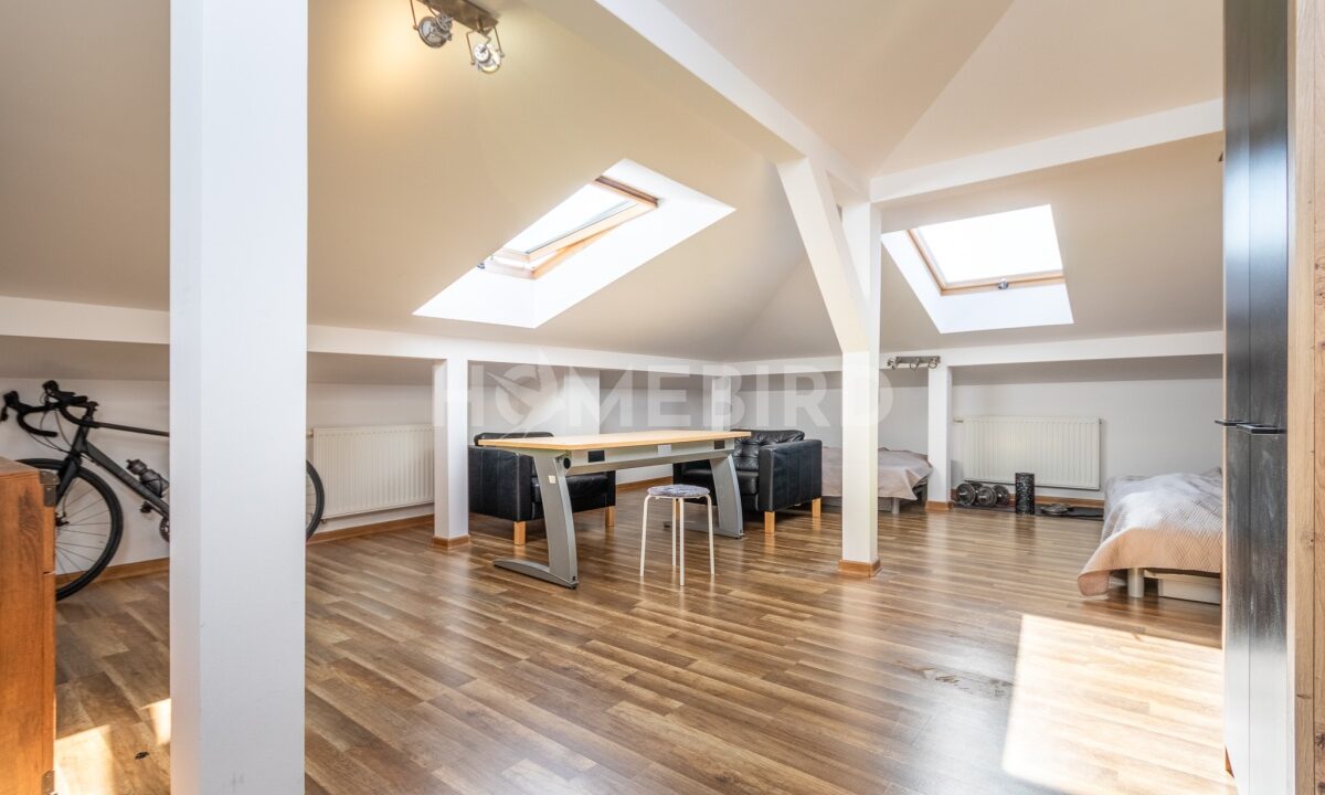 225261_3