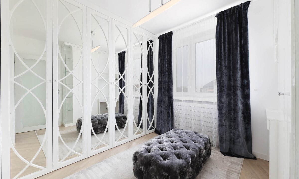 233031_3