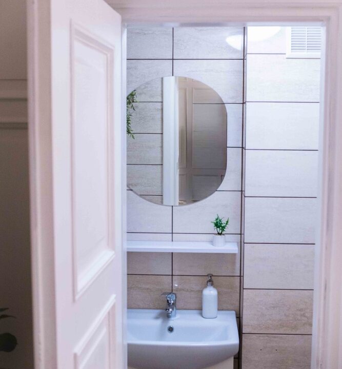 235249_3
