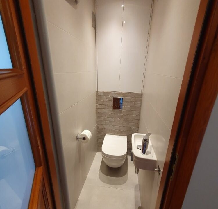 237671_3