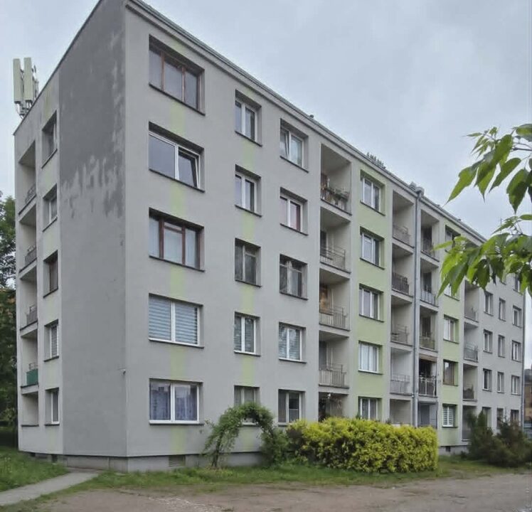 240048_3.jpg