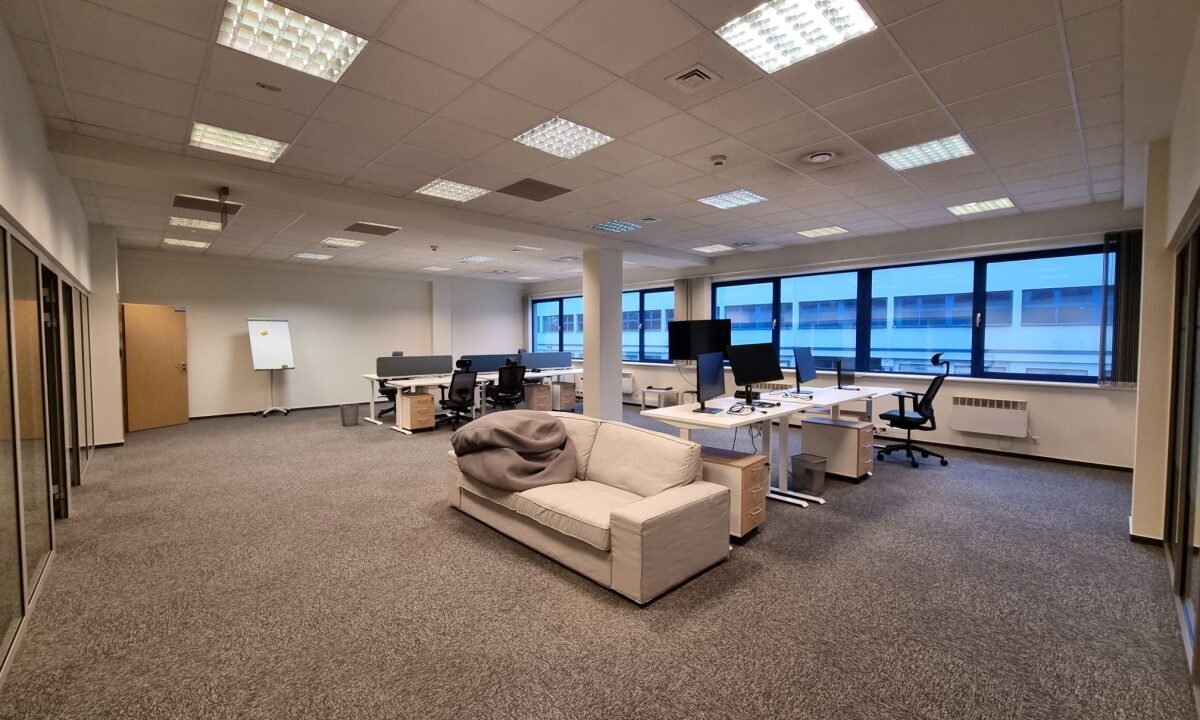 241148_3