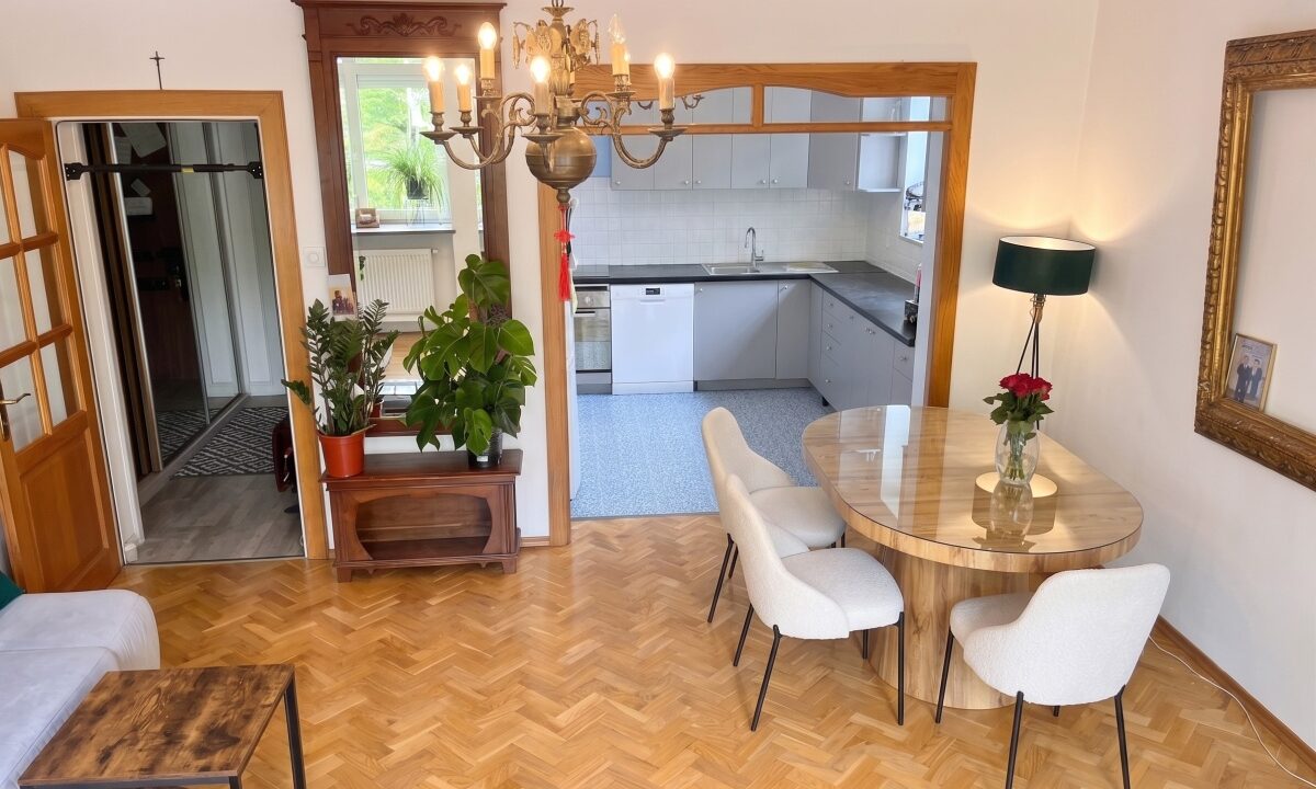 241674_3.jpg
