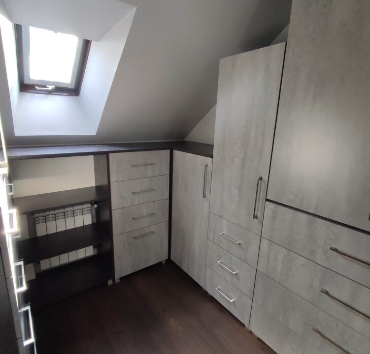 242774_3