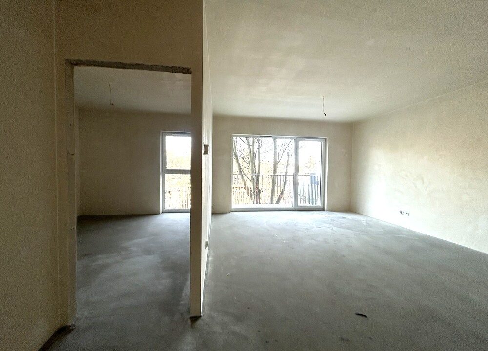 242939_3