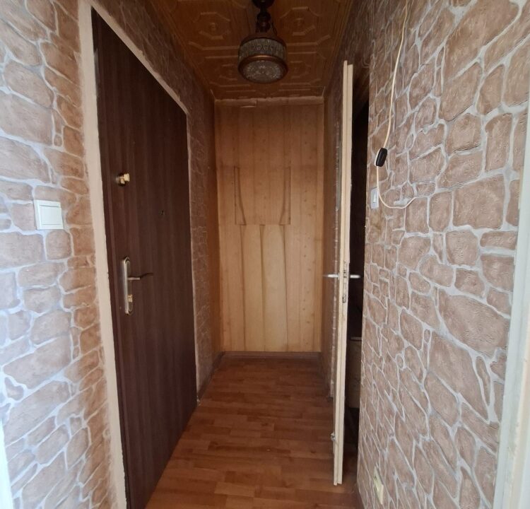 243677_3