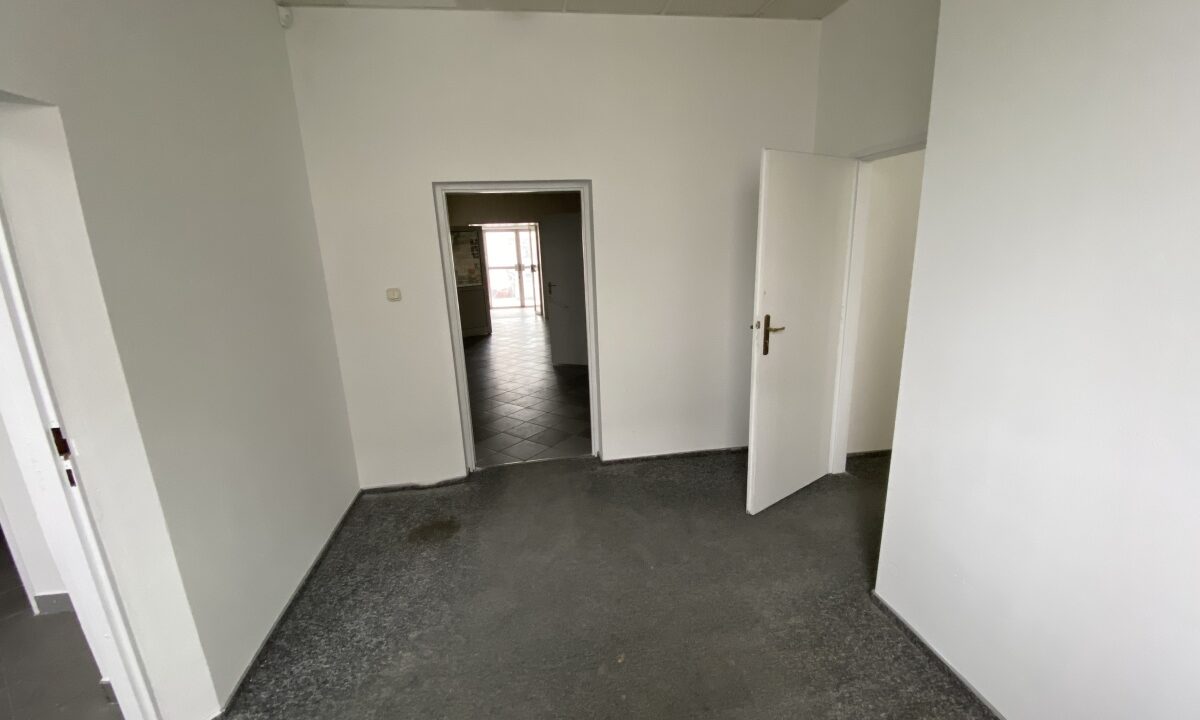 253689_3