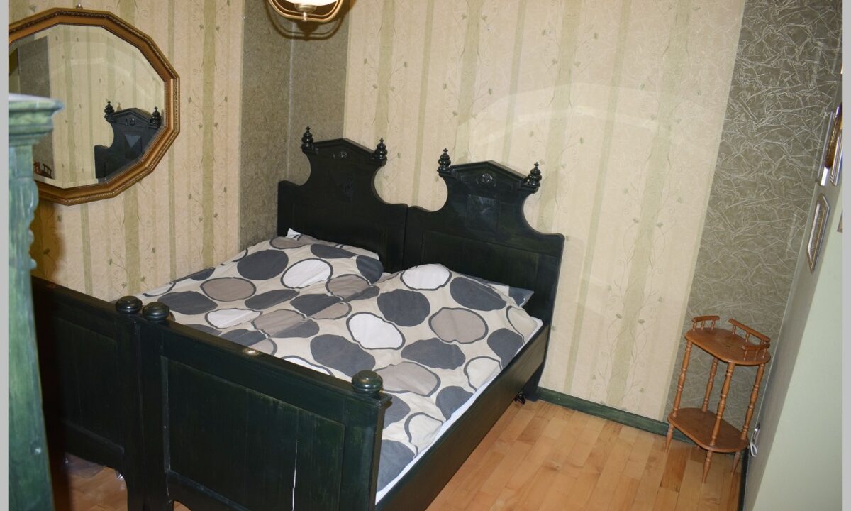 254320_3